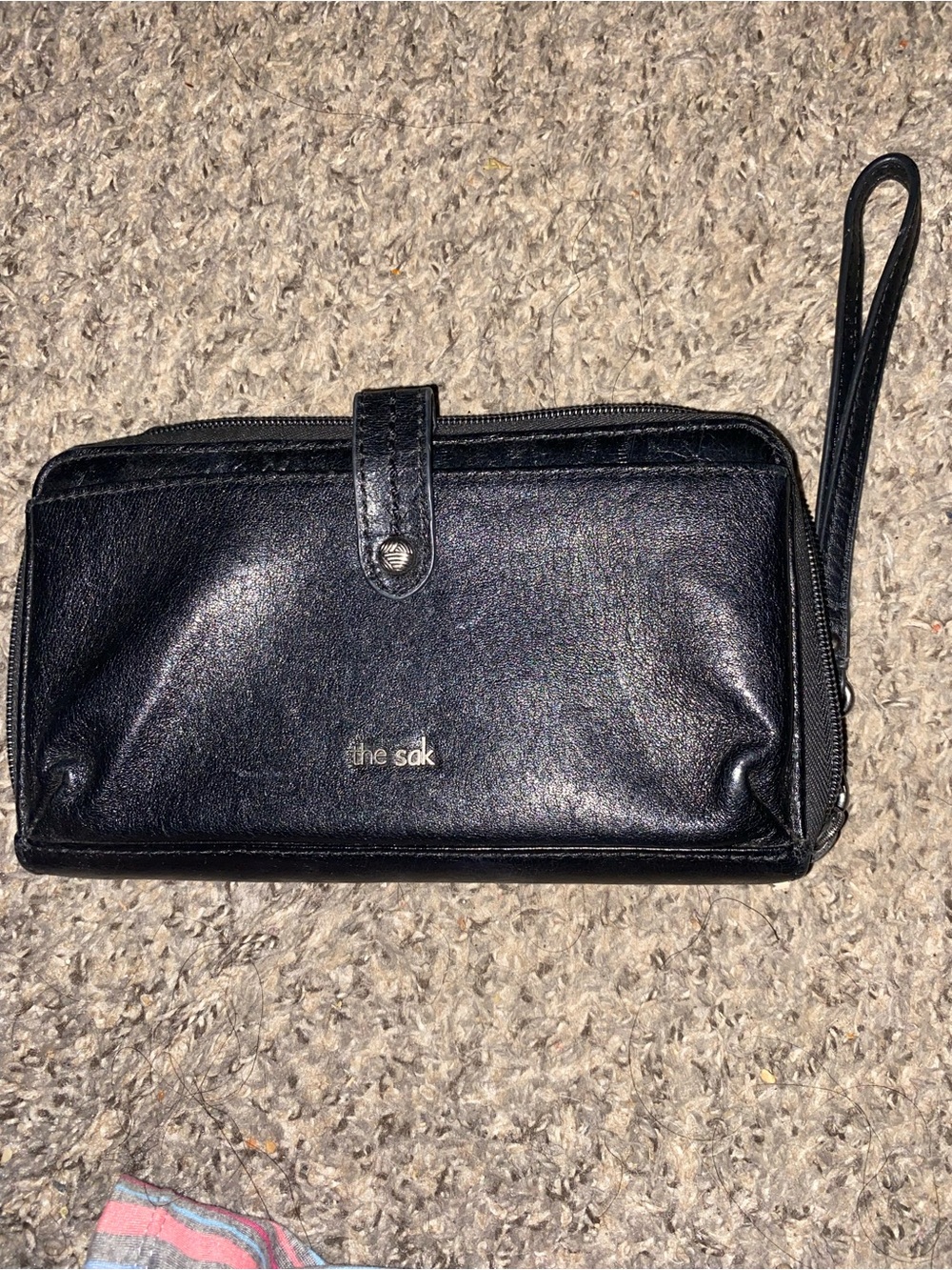 The sak iris 3 in 1 leather smartphone wallet